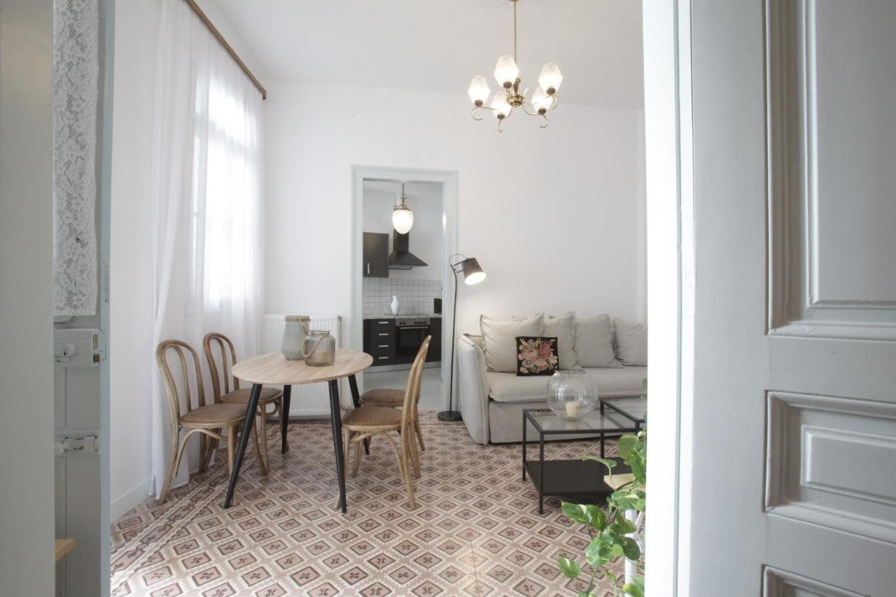 Live In Athens, Thiseio Historic House Atenas Exterior foto