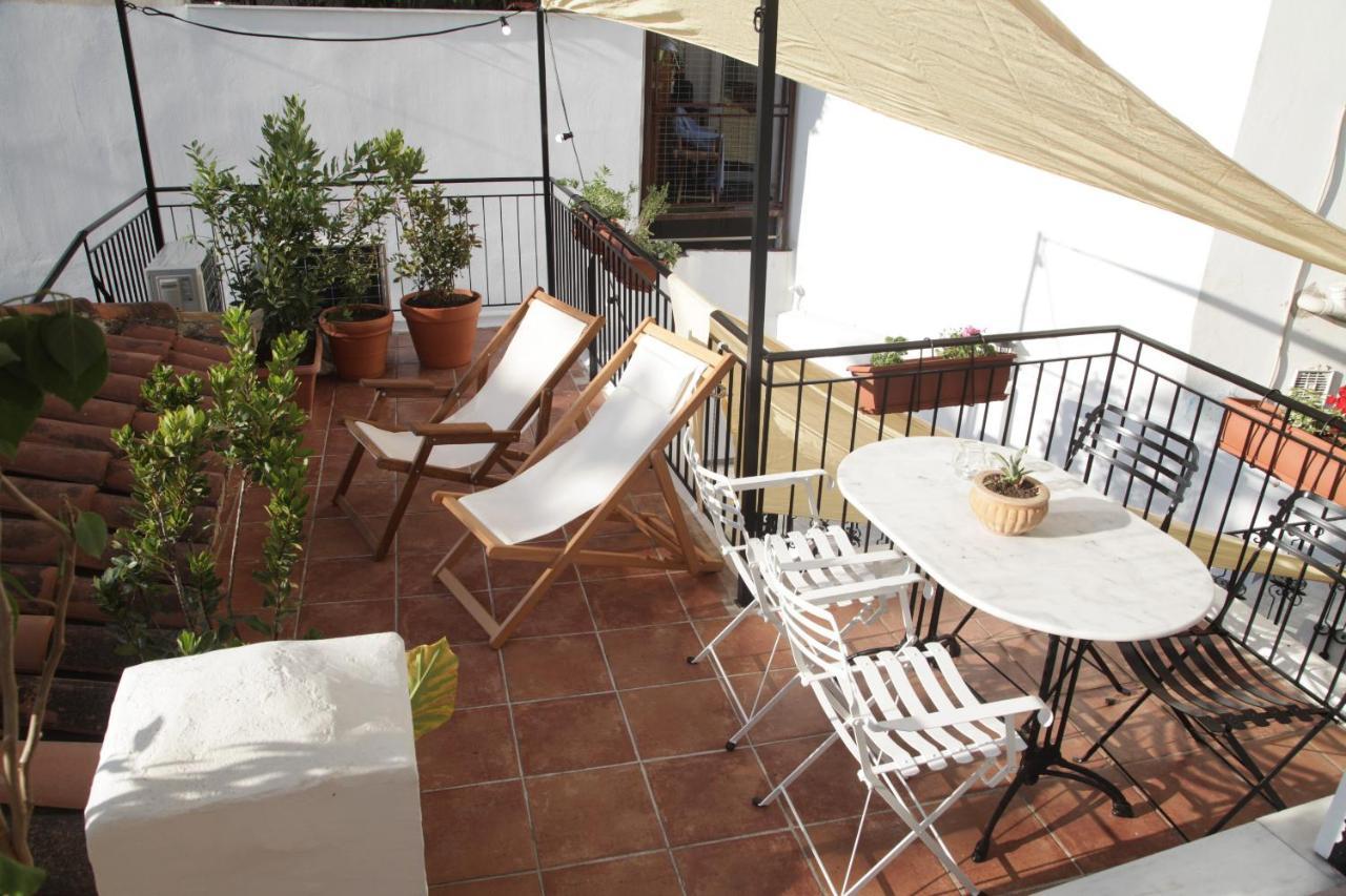 Live In Athens, Thiseio Historic House Atenas Exterior foto